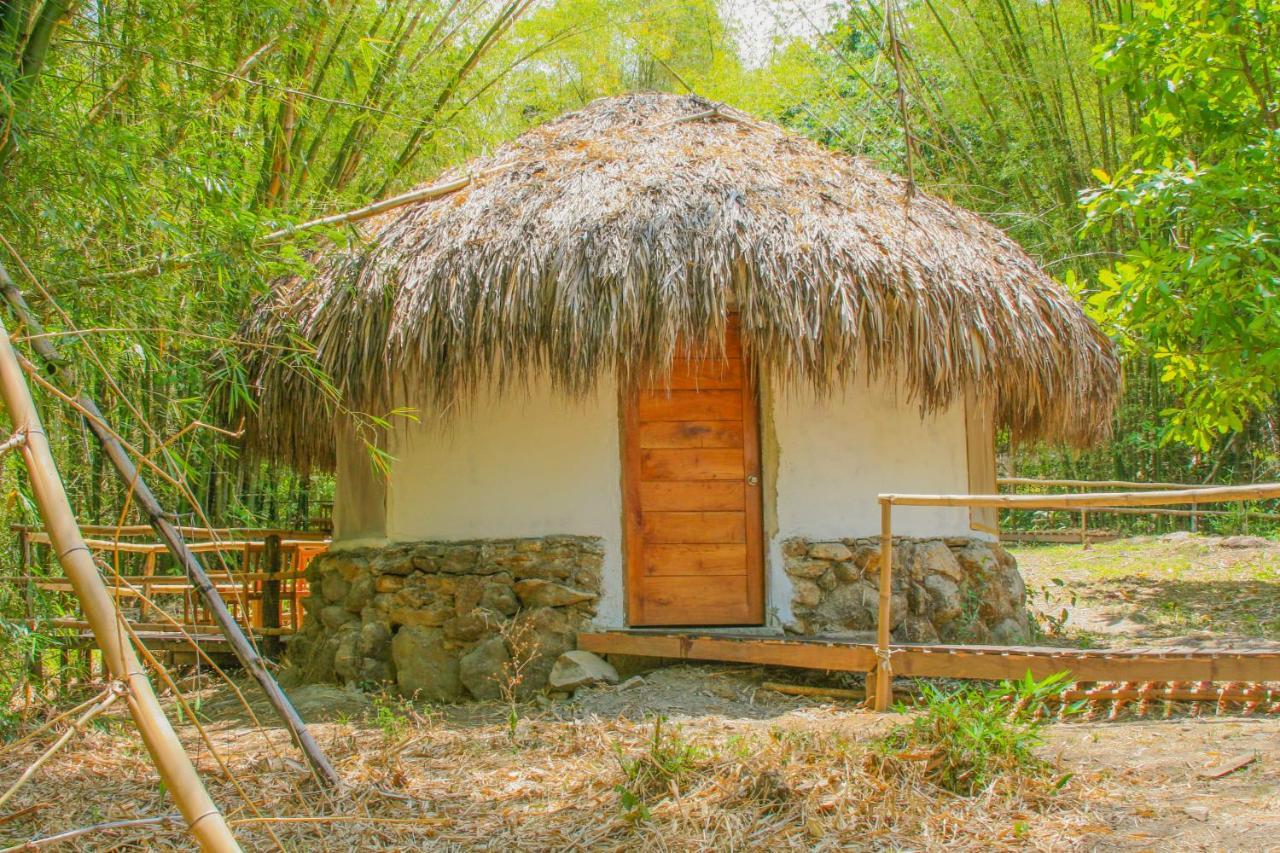 Las Cabanas Del Rio ミンカ エクステリア 写真