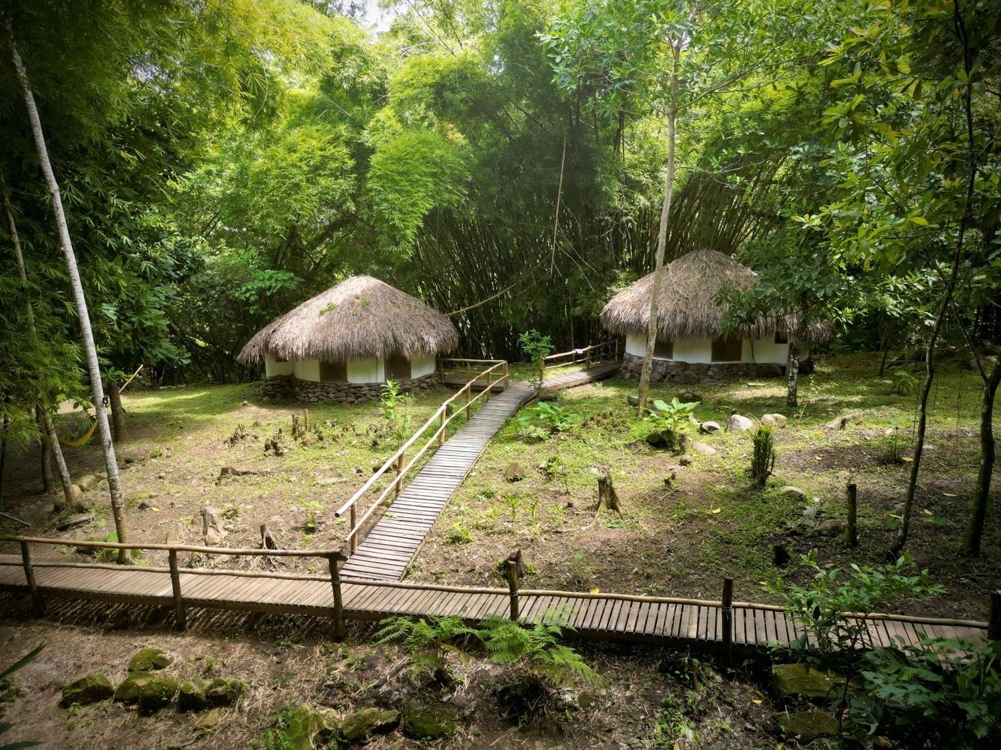 Las Cabanas Del Rio ミンカ エクステリア 写真